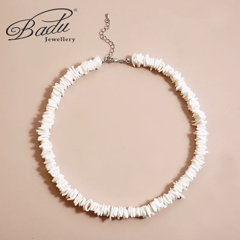 Badu Bohemia White Natural Shell Necklace Irregular Gravel Chip Puka Shell Necklace Women Choker Fashion Summer Beach Jewelry