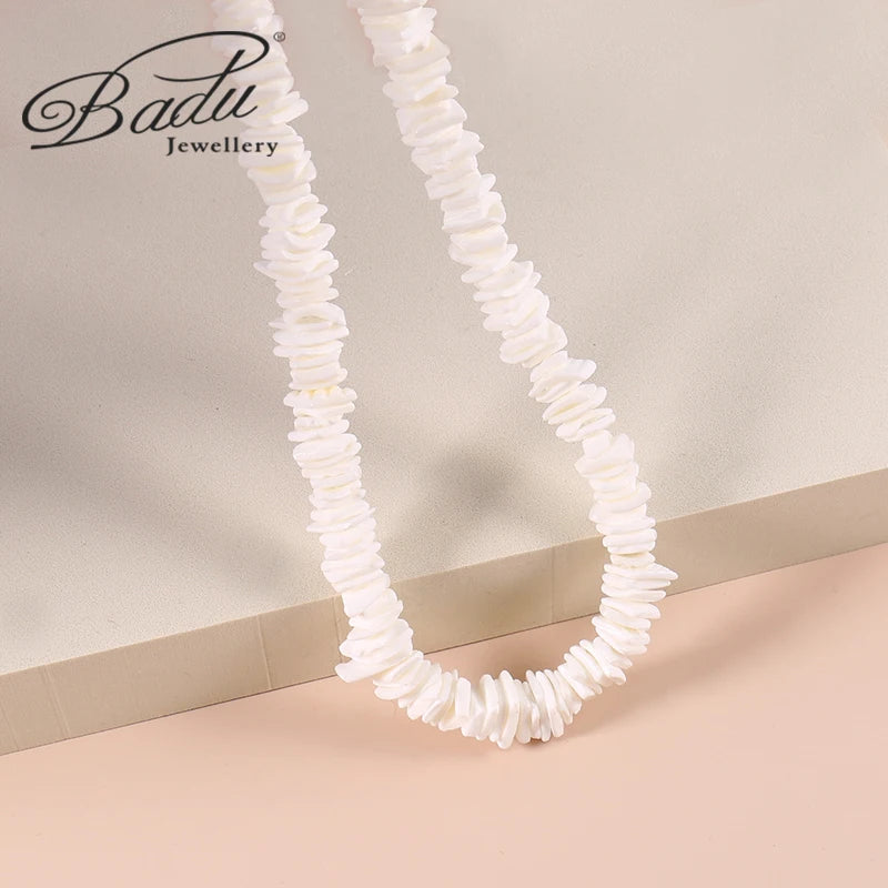 Badu Bohemia White Natural Shell Necklace Irregular Gravel Chip Puka Shell Necklace Women Choker Fashion Summer Beach Jewelry