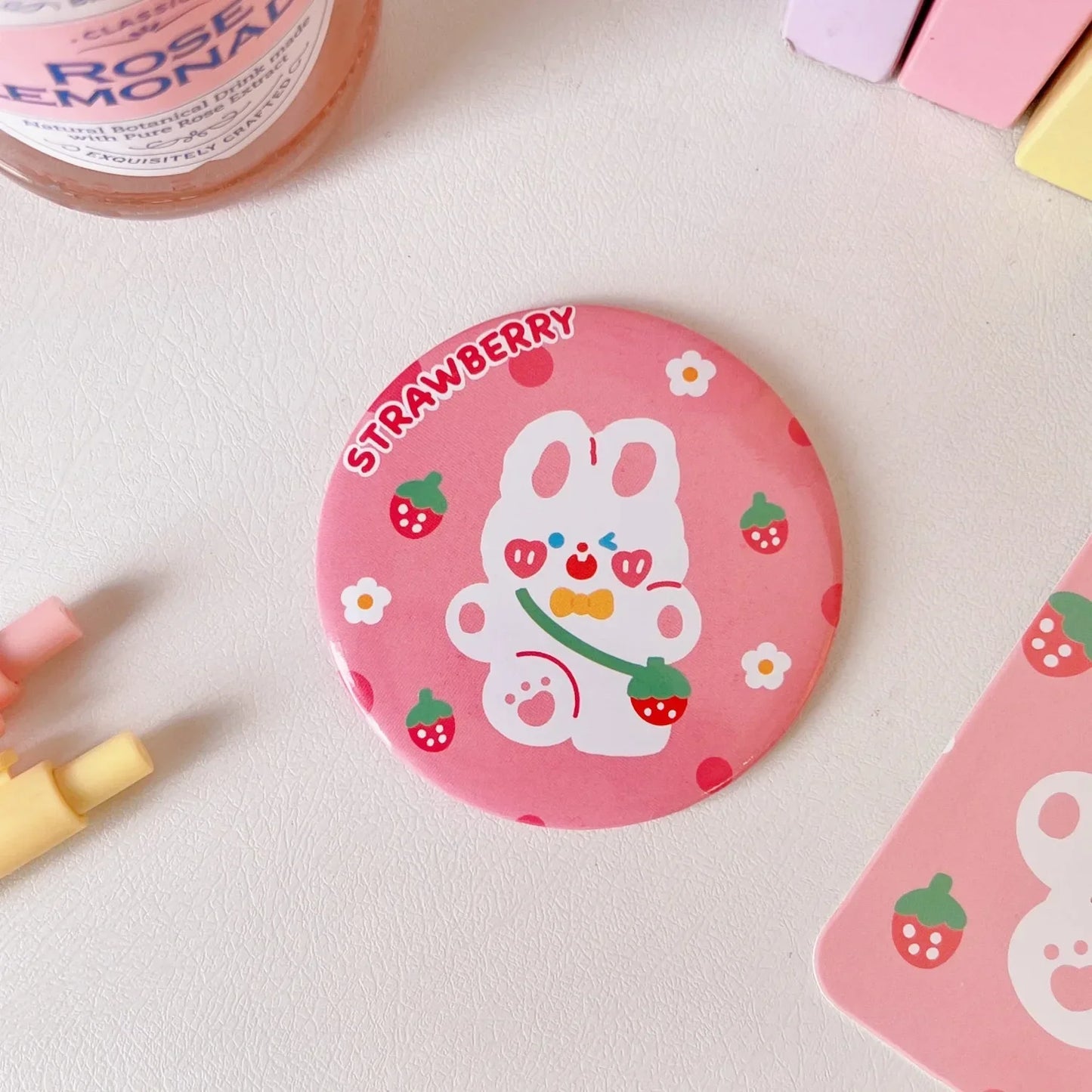 Cute Cartoon Small Makeup Mirror Portable Travel Women Girls Makeup Mini Round Mirror Kawaii Compact Single-sided Makeup Mirror