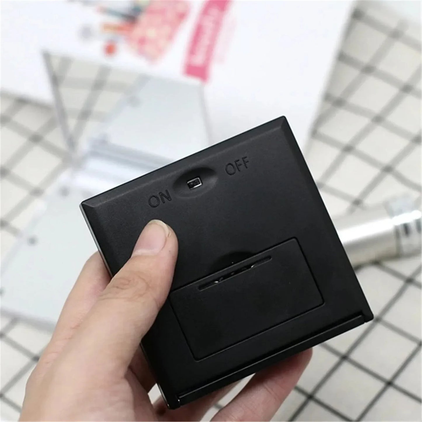 Makeup Mirrors 6 LED Lamps Women Foldable Lights Lady Cosmetic Hand Folding Portable Compact Pocket Mirror Makeup Tools
