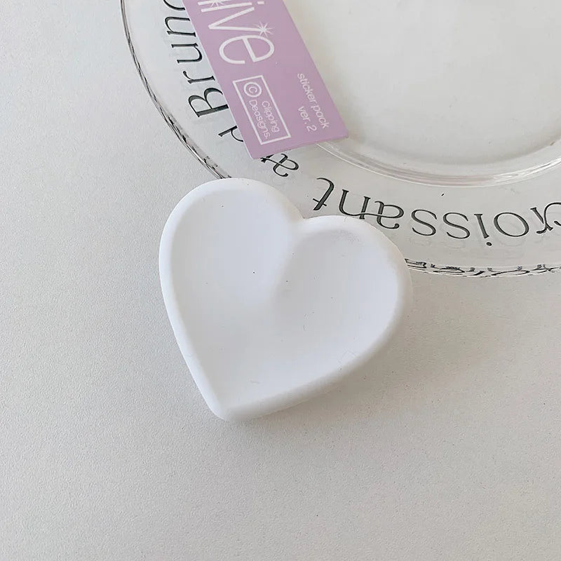 Silicone Heart-Shaped Round Phone Grip Stand Holder Pocket Socket Griptok Foldable Finger Ring Phone Stand For Iph Mobile Phone