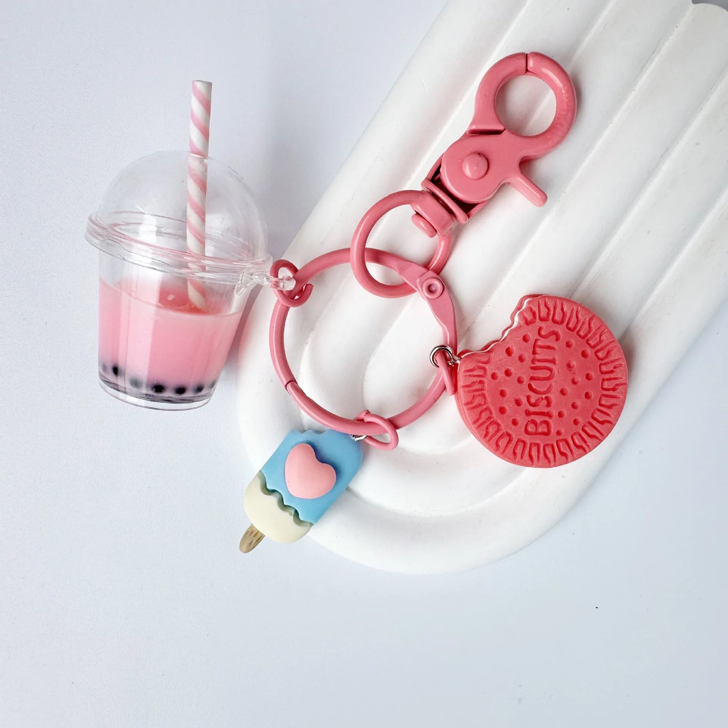 1Pcs New Cute Keychains Ice-cream Bubble Tea Biscuit Pink Key Rings Friendship for Best Friend Women Girl Handbag Gifts Jewelry