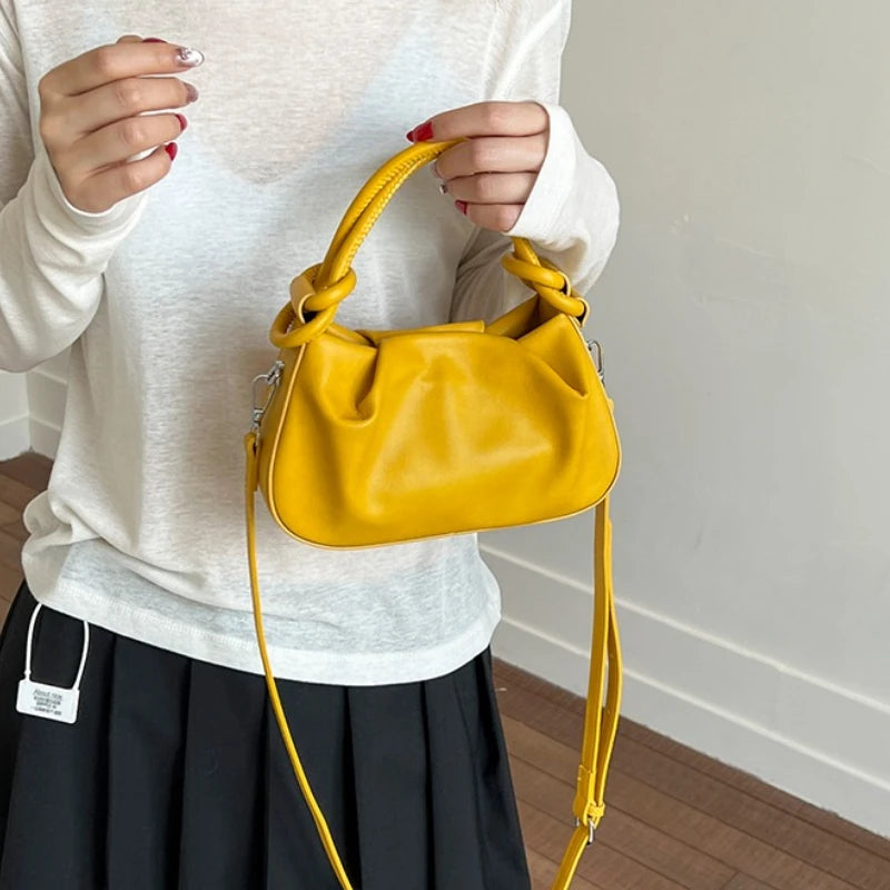 Advanced Sense Retro Women's Shoulder Bags 2025 New Versatile Niche Design Handbags Light Luxury Fashion Solid Crossbody Bag