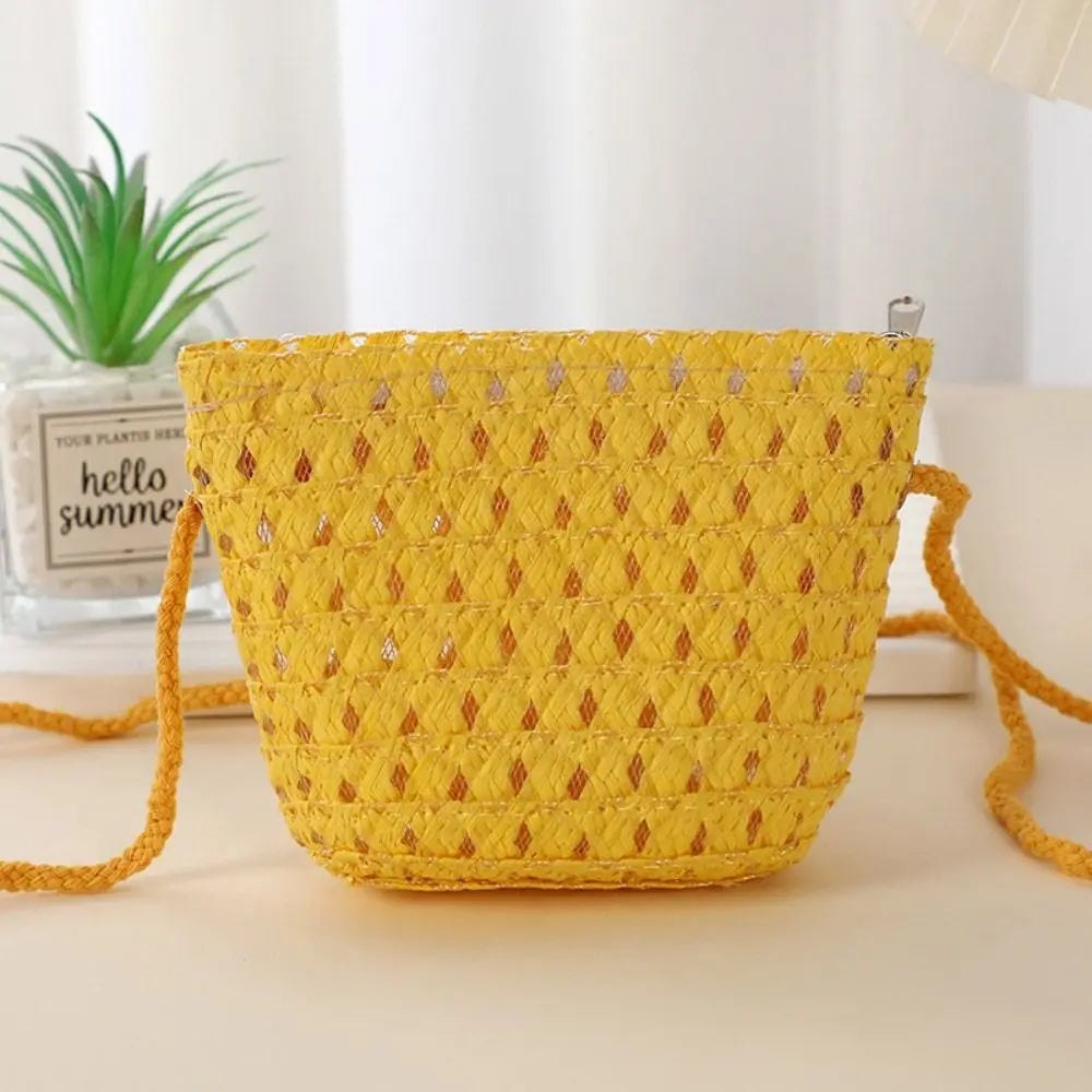Hot Mini Straw Bag Hollow Handwoven Shoulder Handbag Crossbody Bag Kid Summer Beach Straw Bag Envelope Wallet for Wowen Girls