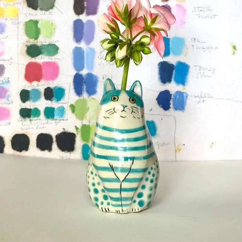 Polka Dot Cat Vase Resin Cat Flower Bud Vase Cat Vase for Home Bookshelf Shelf Decor Table Decoration Tiny Animal Vases