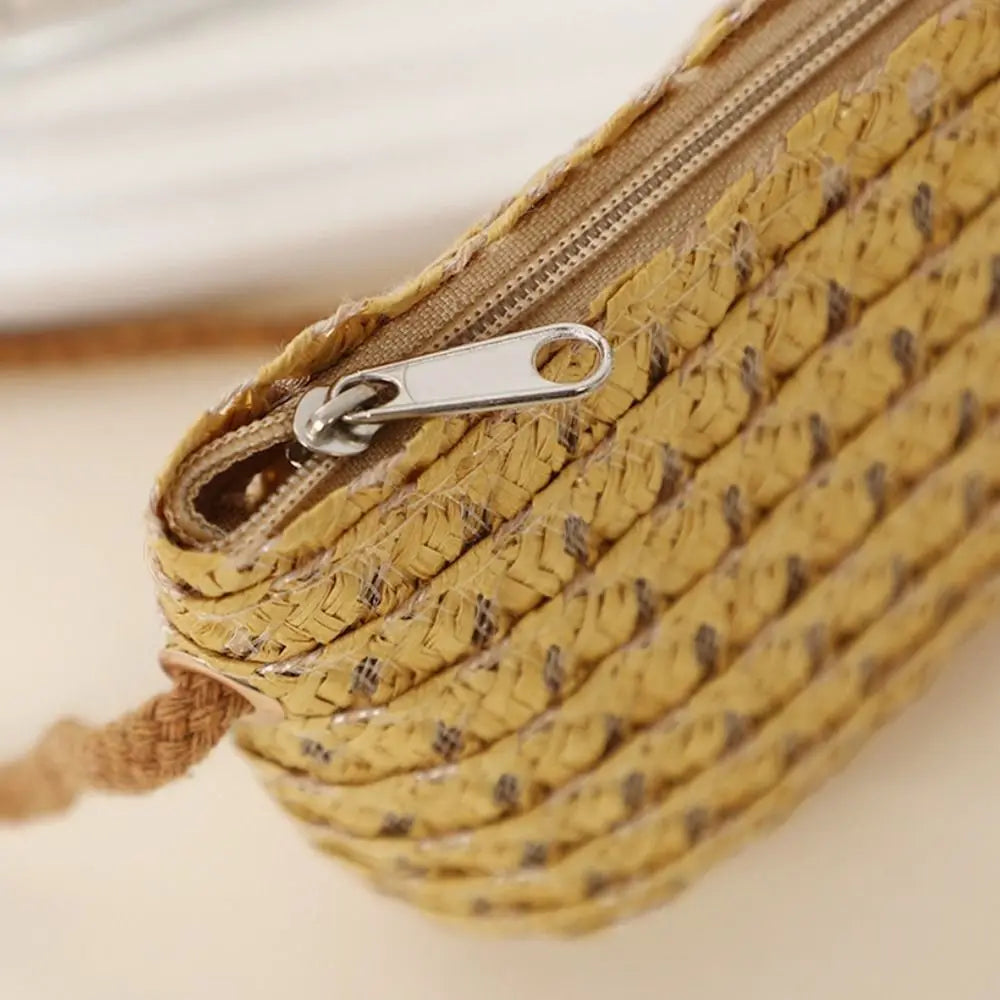 Hot Mini Straw Bag Hollow Handwoven Shoulder Handbag Crossbody Bag Kid Summer Beach Straw Bag Envelope Wallet for Wowen Girls