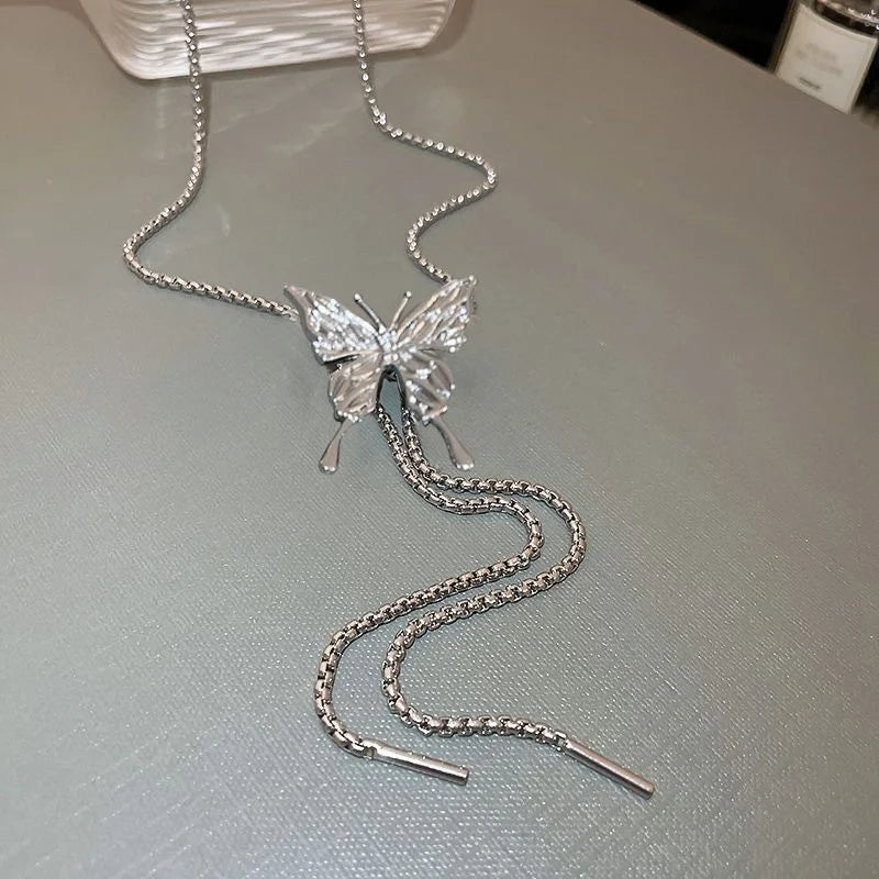 Y2K Luxury Long Chain Pull Liquid Butterfly Necklace for Women Korean Fashion Pendant Sweater Necklace Birthday Gift Collares