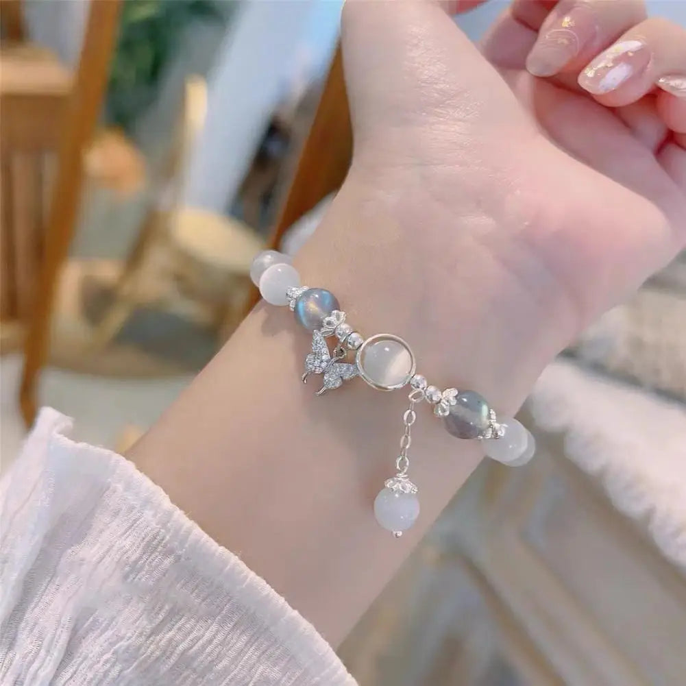 Women Bracelet Imitation Opal Butterfly Pendant Elastic Bead Chain Bracelet Lady Birthday Gift Exquisite Wrist Bracelet Jewelry