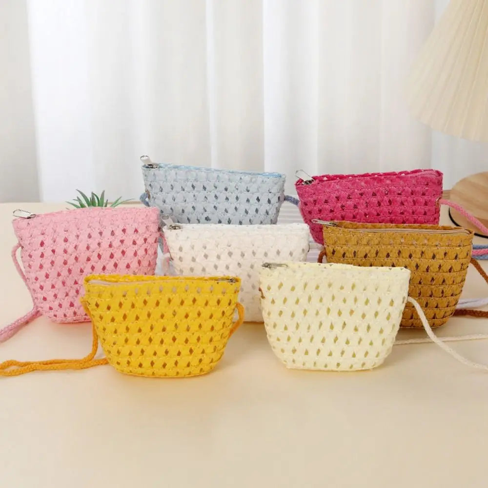 Hot Mini Straw Bag Hollow Handwoven Shoulder Handbag Crossbody Bag Kid Summer Beach Straw Bag Envelope Wallet for Wowen Girls