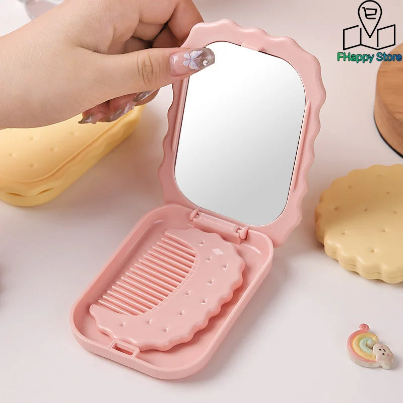 Mini Biscuit Hand-Held Mirror Portable Cheese Biscuit Design Biscuit Make-Up Mirror Cute Folding Biscuit Pocket Mirror Travel
